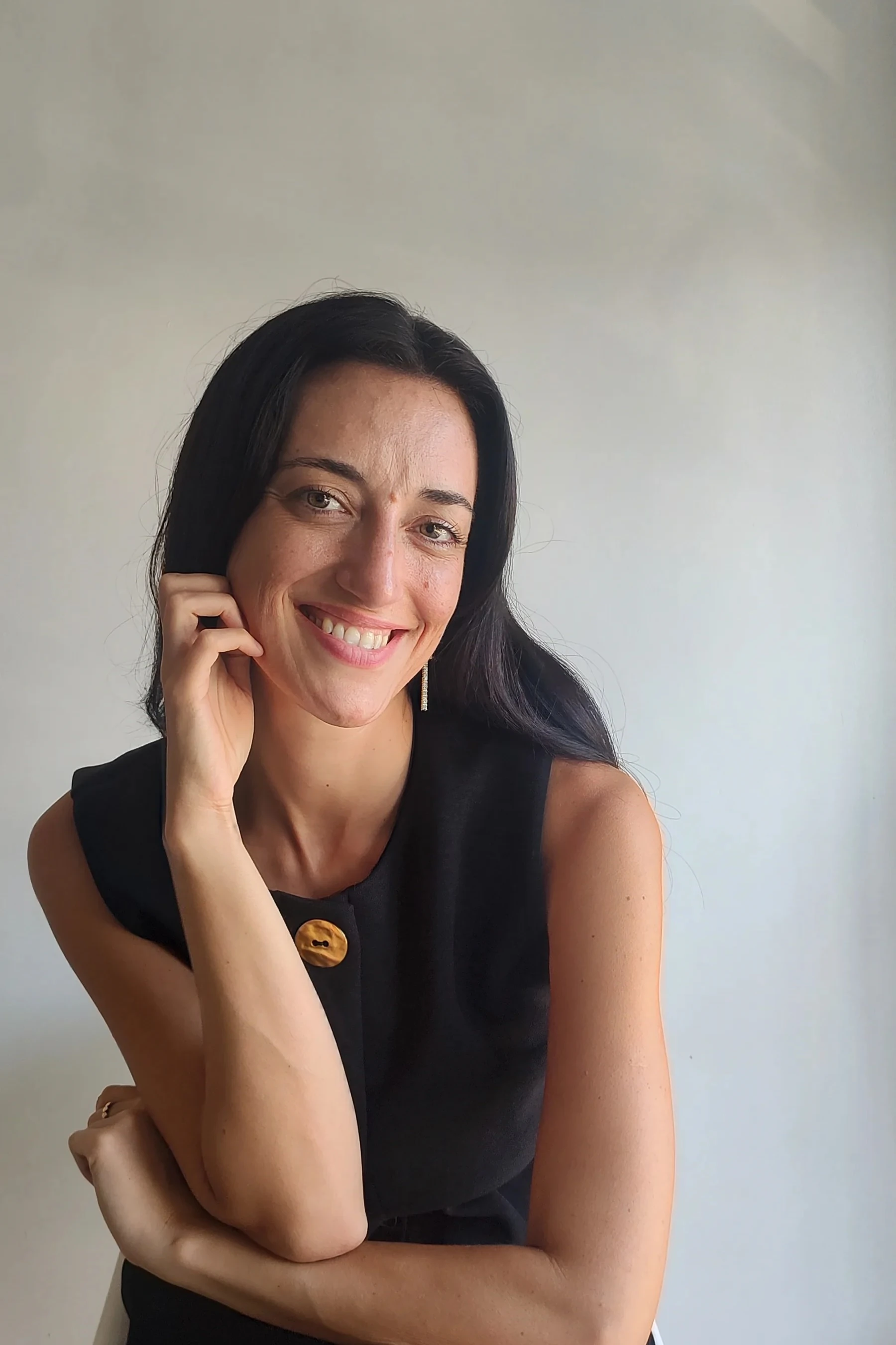 Retrato de Eliana Polifrone, Magíster en Coaching y especialista en desarrollo personal y organizacional.